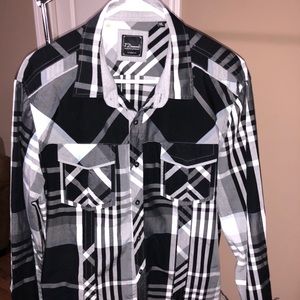 7 Diamonds casual button down